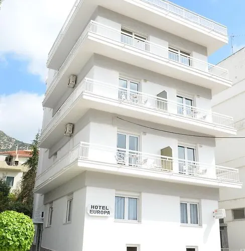 Hotel Europa - Family And Senior Friendly 2*