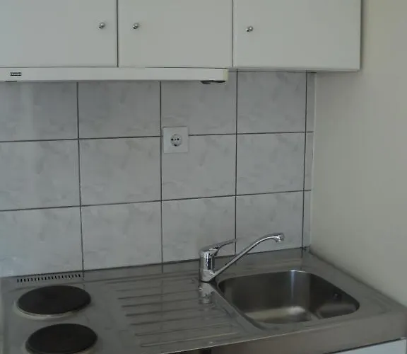 Hotel Europa - Family And Senior Friendly 2*